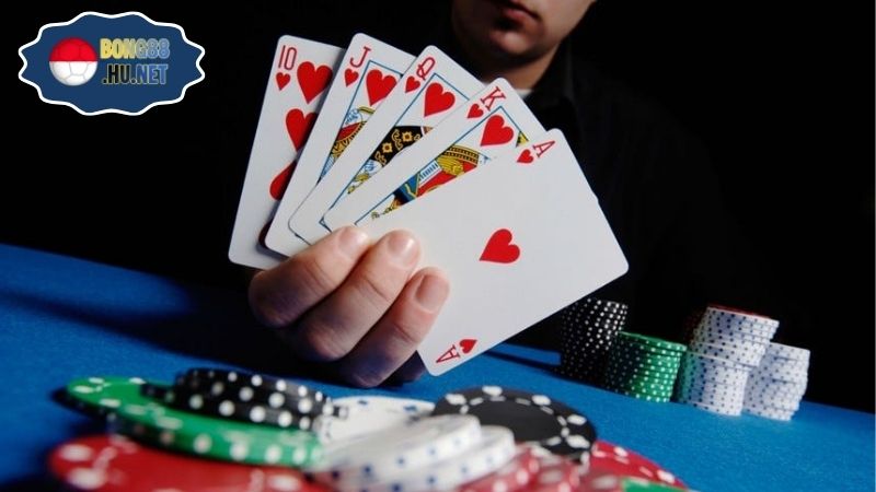 Chơi bài Poker trực tuyến cho người mới dễ hiểu 2 Chơi bài Poker trực tuyến cho người mới dễ hiểu